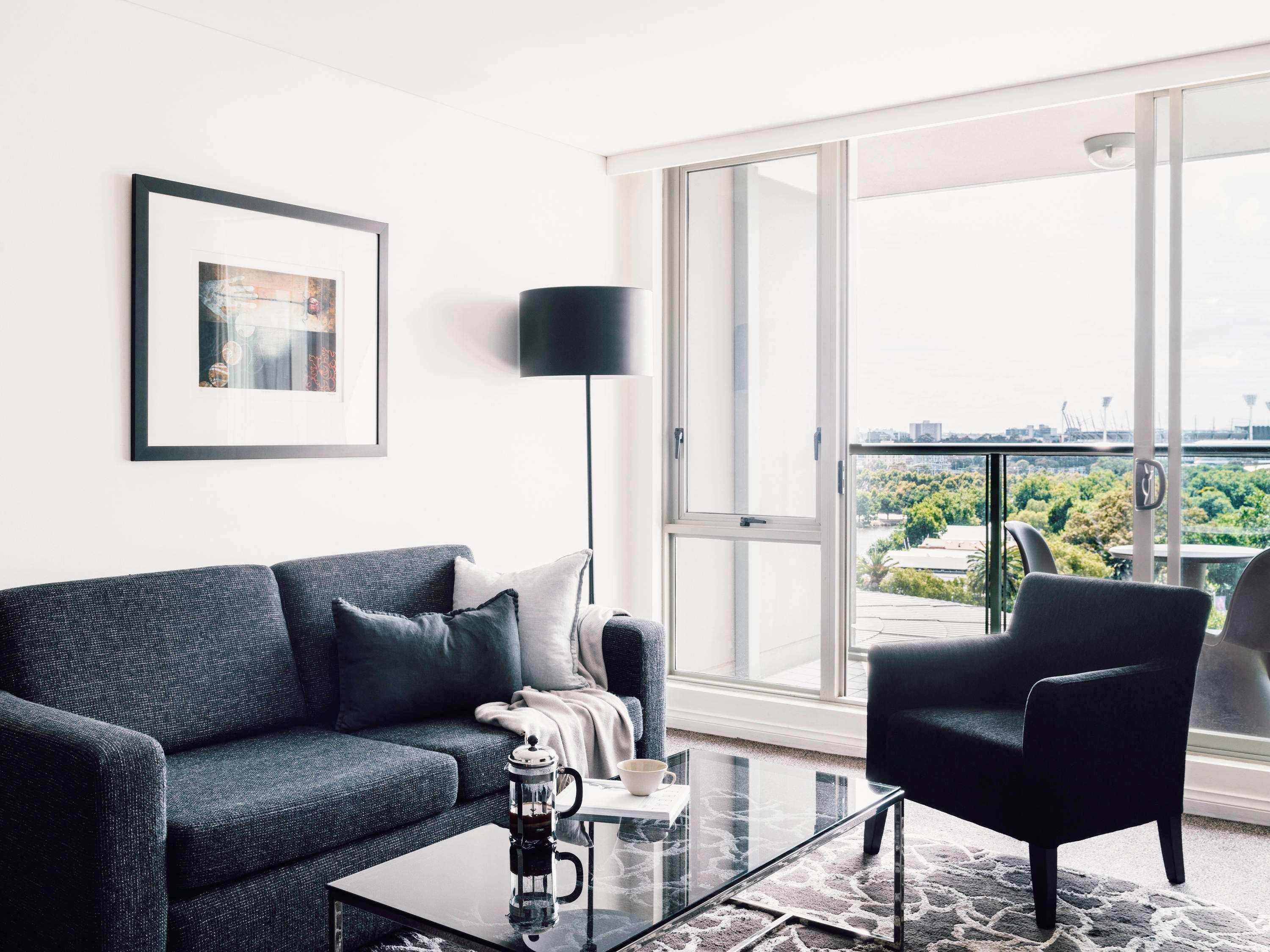 Quay West Suites Melbourne Zewnętrze zdjęcie A living room