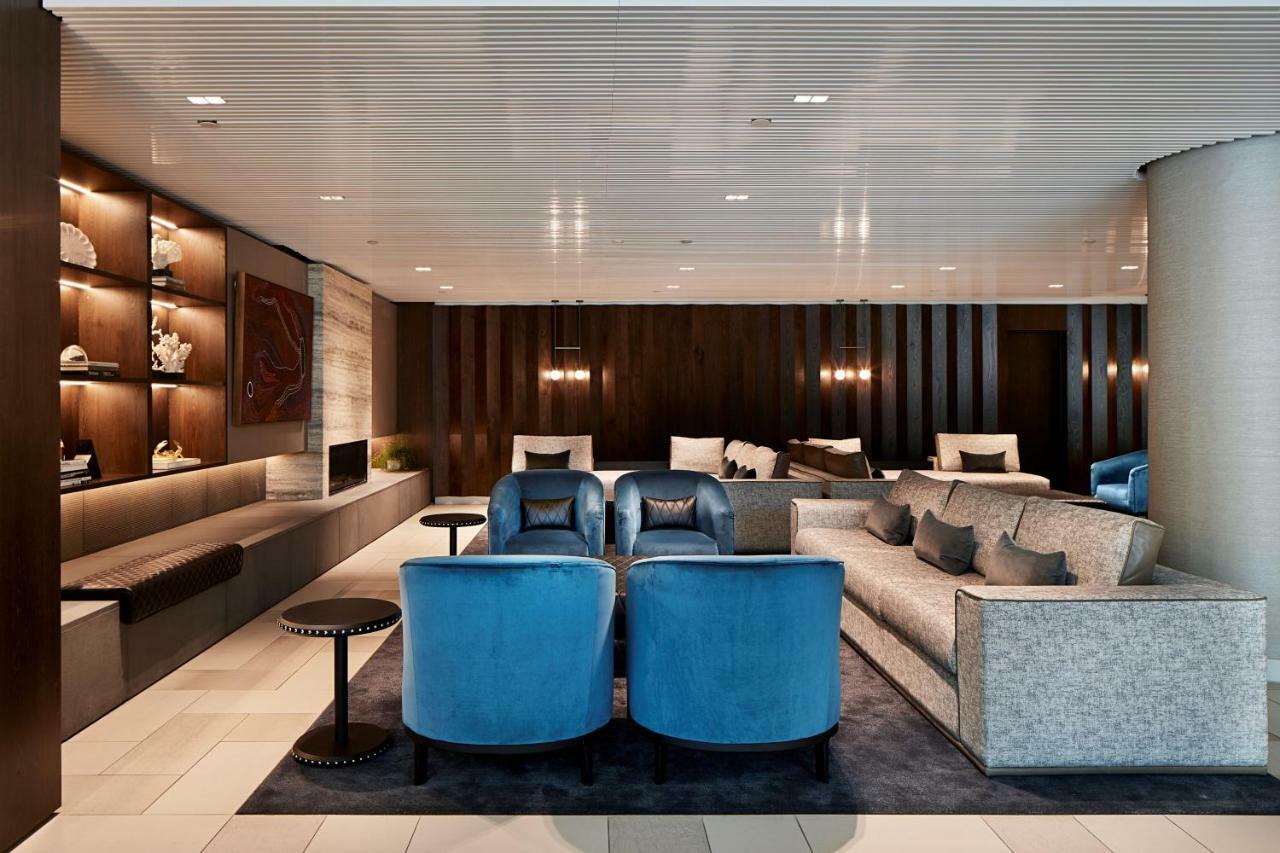 Quay West Suites Melbourne Zewnętrze zdjęcie The lounge at London Heathrow Airport